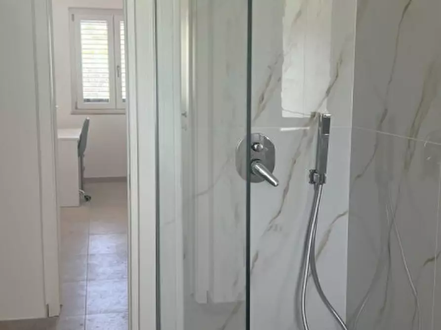 Immagine 7 di Casa bifamiliare in affitto  a Villa Santa Lucia
