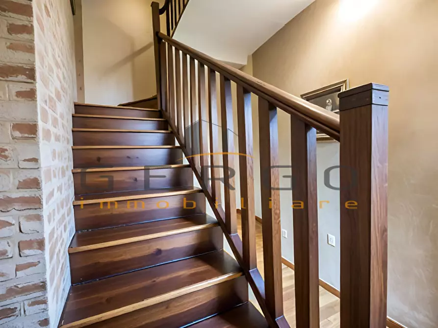 Immagine 1 di Appartamento in vendita  in via Montecchia a Selvazzano Dentro