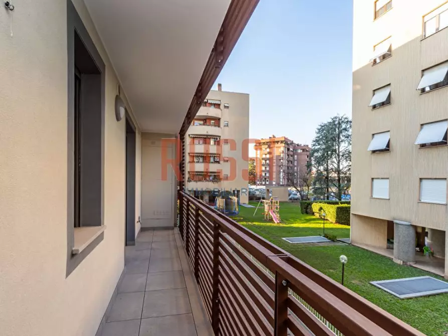 Immagine 9 di Appartamento in vendita  in VIA PACINOTTI a Monza