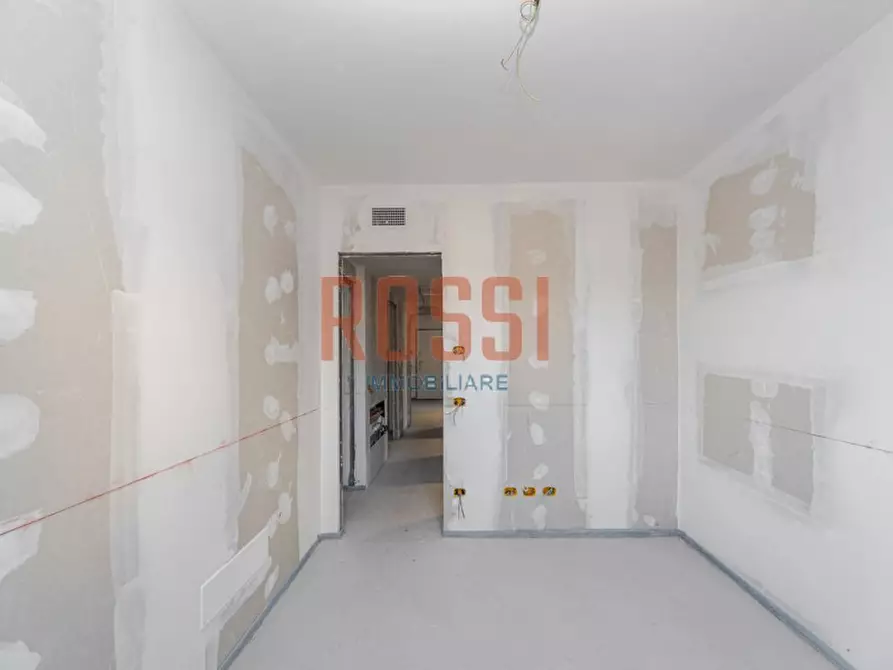 Immagine 17 di Appartamento in vendita  in VIA PACINOTTI a Monza