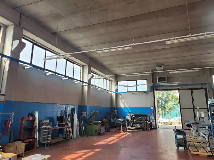 Immagine 2 di Capannone industriale in affitto  a Fiorano Modenese