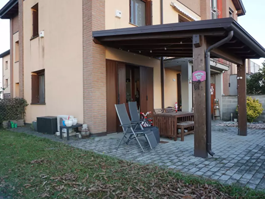 Immagine 5 di Appartamento in vendita  in Strada borgazzo, 50 a Sissa Trecasali