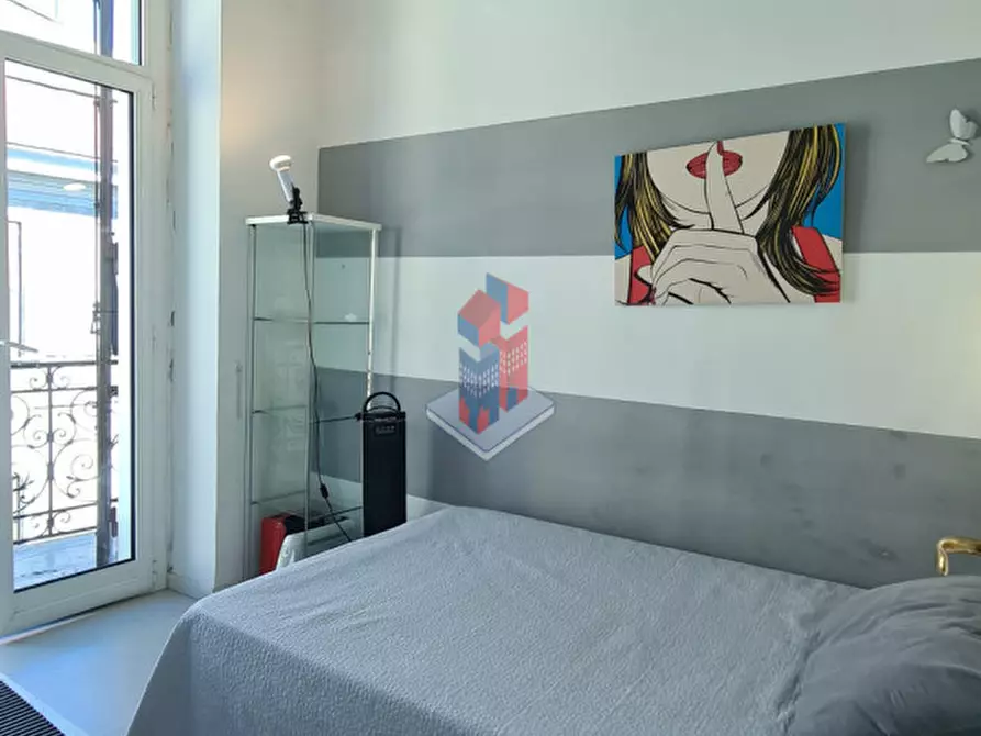 Immagine 12 di Appartamento in vendita  in CORSO UMBERTO- METRO' a Napoli