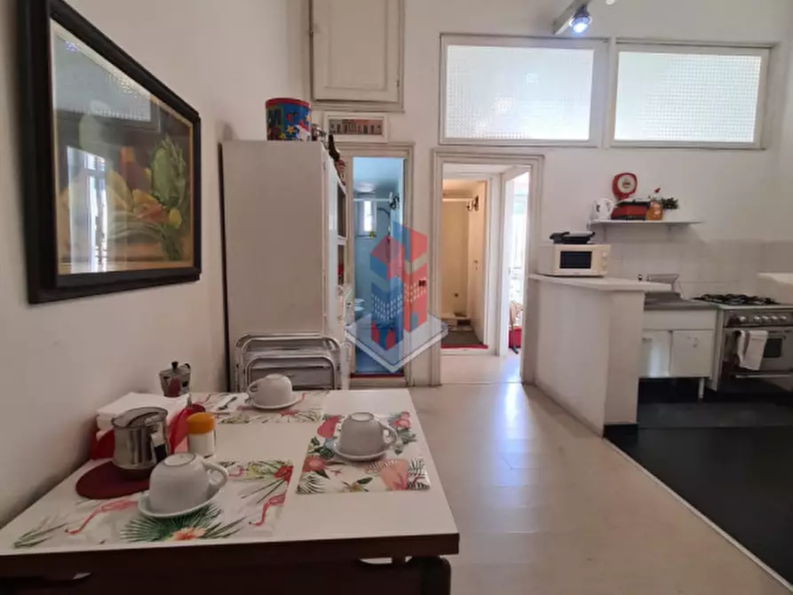 Immagine 23 di Appartamento in vendita  in CORSO UMBERTO- METRO' a Napoli