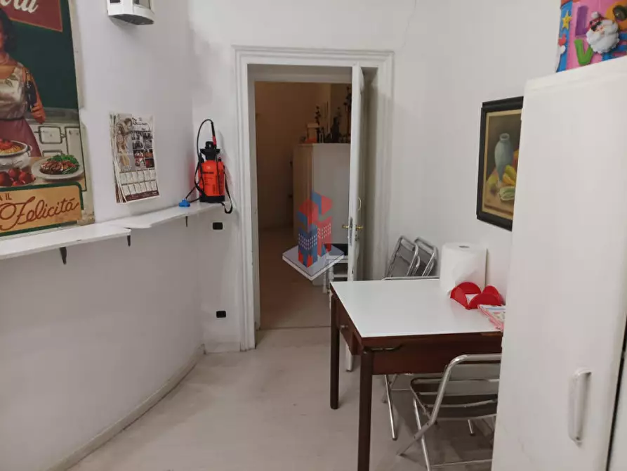 Immagine 25 di Appartamento in vendita  in CORSO UMBERTO- METRO' a Napoli