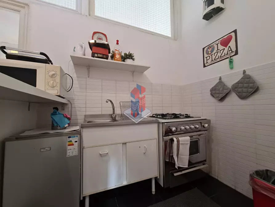 Immagine 29 di Appartamento in vendita  in CORSO UMBERTO- METRO' a Napoli