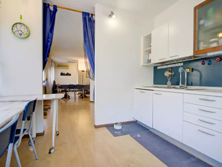 Immagine 6 di Appartamento in vendita  in Via Fratelli Perini a Trento