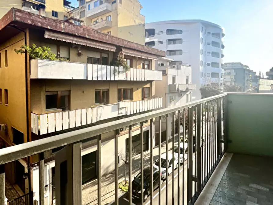 Immagine 6 di Appartamento in vendita  in Via Dante Alighieri a Pescara