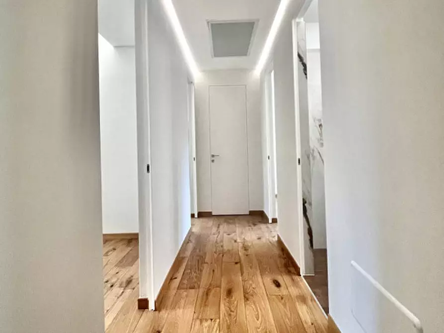 Immagine 11 di Appartamento in vendita  in Via Dante Alighieri a Pescara