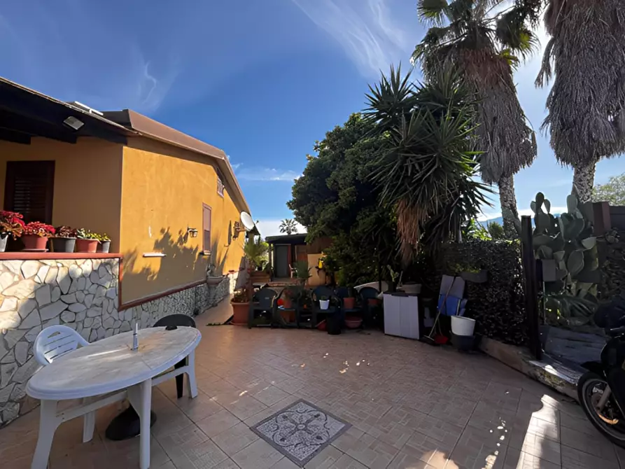 Immagine 7 di Villa in vendita  in Contrada Piana Calzata snc a Campofelice Di Roccella