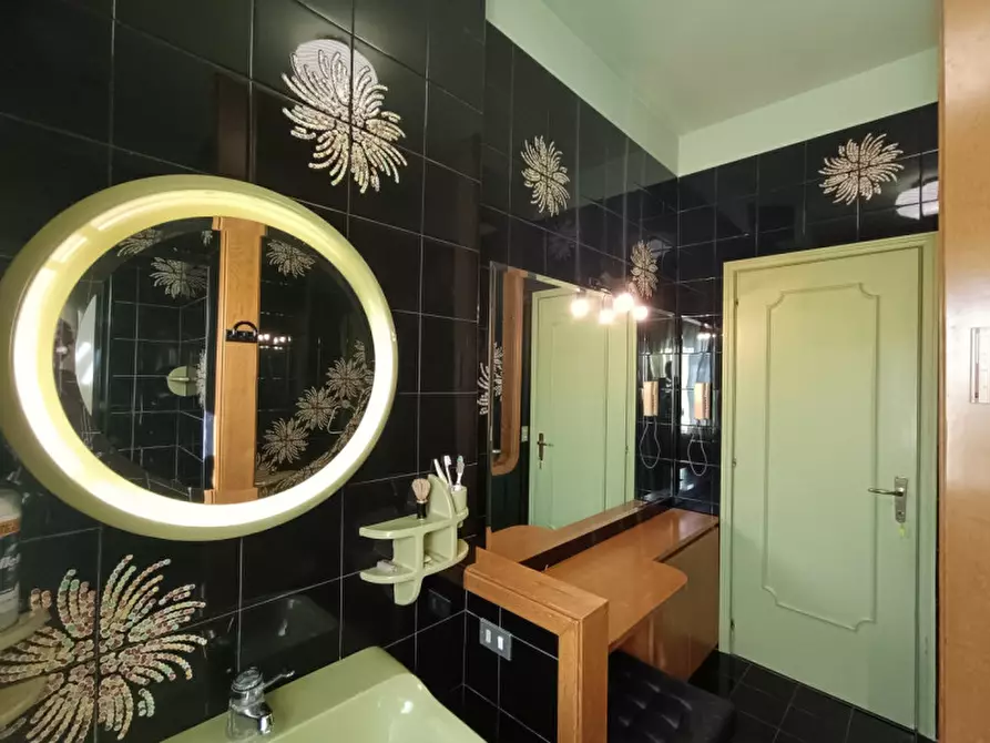 Immagine 44 di Appartamento in vendita  in Via Angelo Sacchetti Sassetti, 41 a Rieti