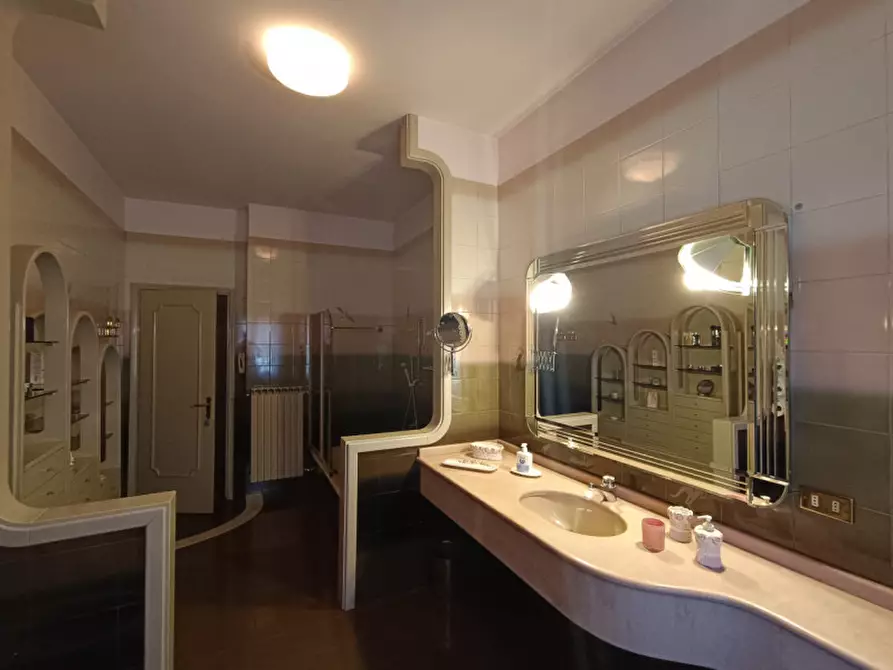 Immagine 52 di Appartamento in vendita  in Via Angelo Sacchetti Sassetti, 41 a Rieti