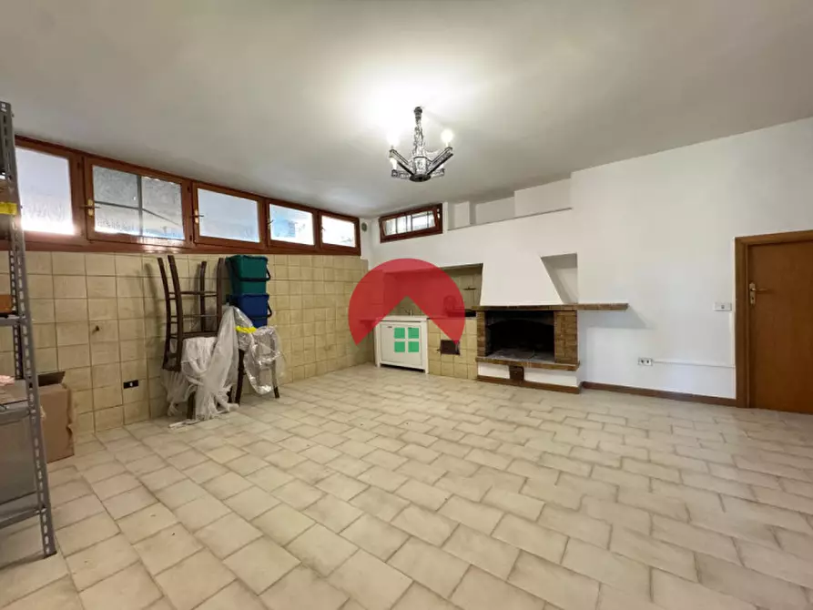 Immagine 2 di Appartamento in vendita  in VIA ERNESTO DE MARTINO a Matera
