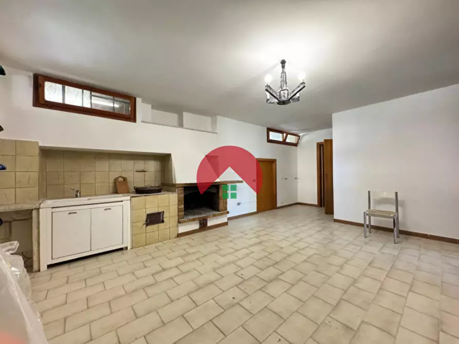 Immagine 4 di Appartamento in vendita  in VIA ERNESTO DE MARTINO a Matera