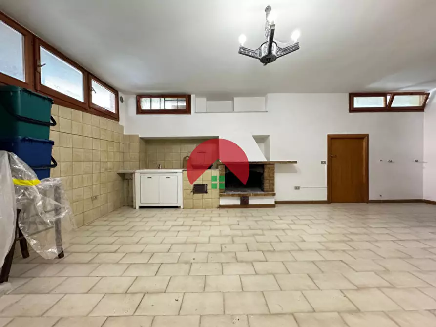 Immagine 6 di Appartamento in vendita  in VIA ERNESTO DE MARTINO a Matera