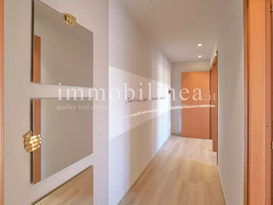 Immagine 29 di Appartamento in vendita  in VIA SAN GIOVANNI n. 7 Piano 2 a Garda