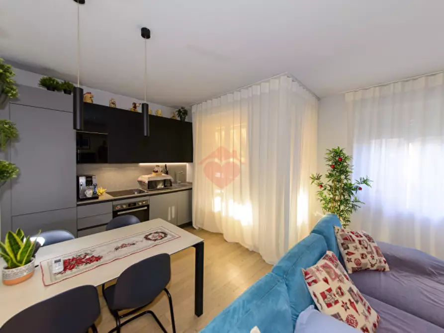 Immagine 6 di Appartamento in vendita  in Via Alessandro Volta 1 a Gorgonzola