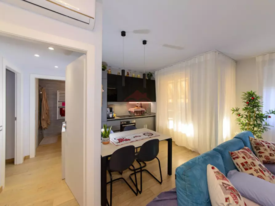 Immagine 17 di Appartamento in vendita  in Via Alessandro Volta 1 a Gorgonzola