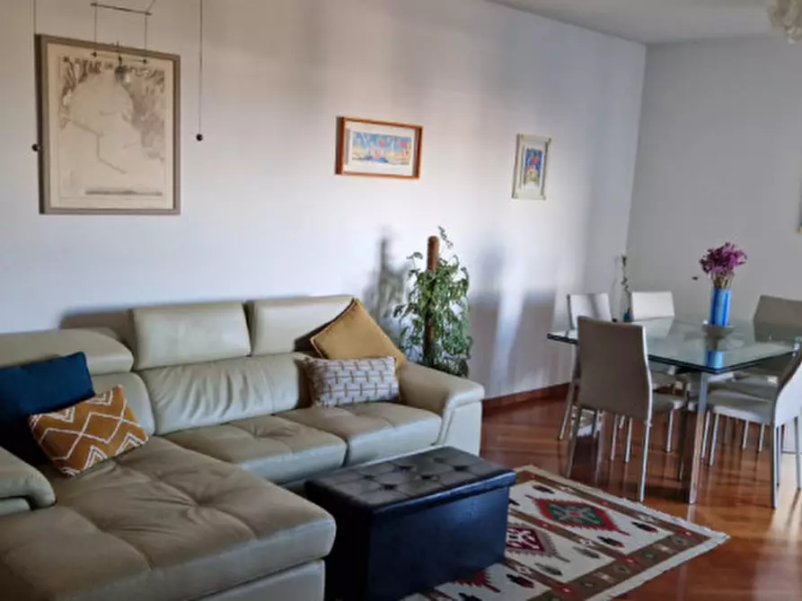 Immagine 1 di Appartamento in affitto  a Vicenza