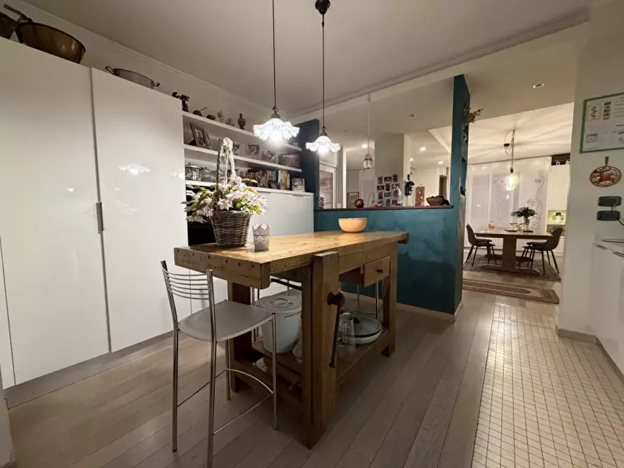 Immagine 10 di Appartamento in vendita  a Senigallia