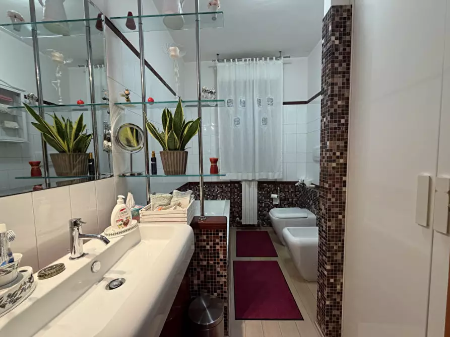 Immagine 19 di Appartamento in vendita  a Senigallia