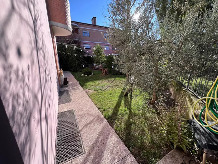 Immagine 35 di Appartamento in vendita  a Senigallia