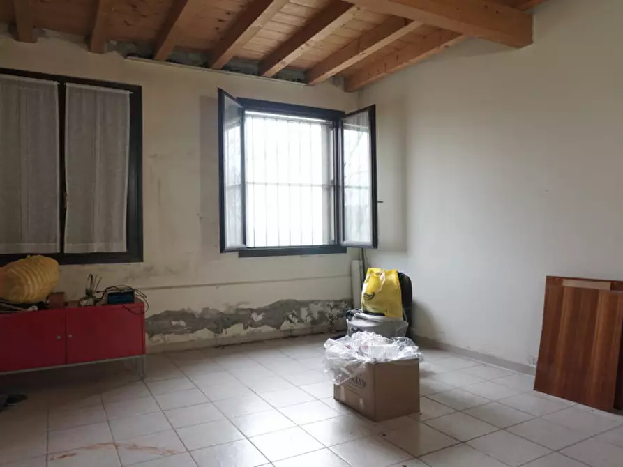 Immagine 7 di Magazzino in vendita  in via al malcantone a Sorbolo Mezzani