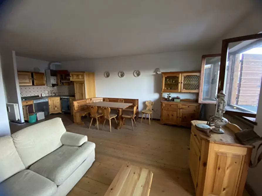 Immagine 17 di Appartamento in vendita  in Viale degli Alpini a Tonezza Del Cimone