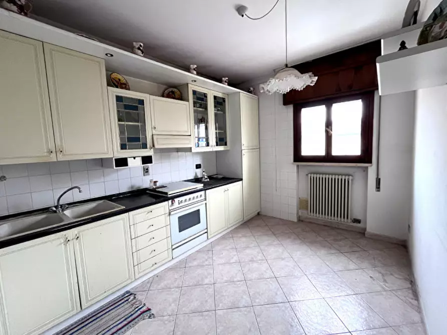 Immagine 3 di Appartamento in vendita  in Piazza Garibaldi a Rovigo