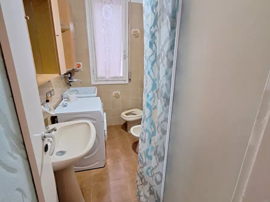 Immagine 9 di Appartamento in vendita  in VIA GIORGI 31 a Modena