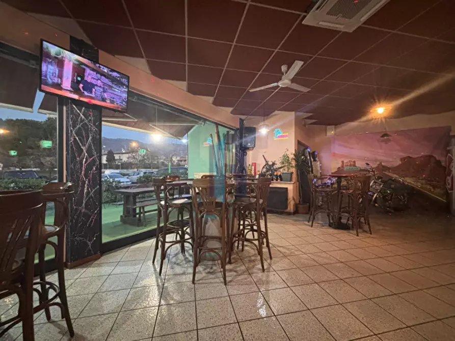Immagine 11 di Attività commerciale in vendita  in Via Caporalino a Cellatica
