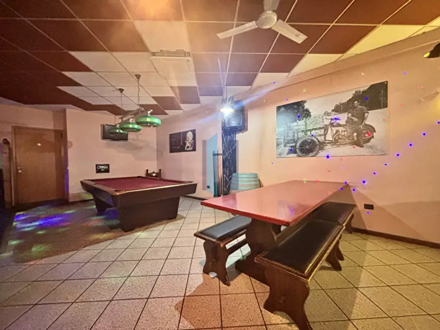 Immagine 15 di Attività commerciale in vendita  in Via Caporalino a Cellatica