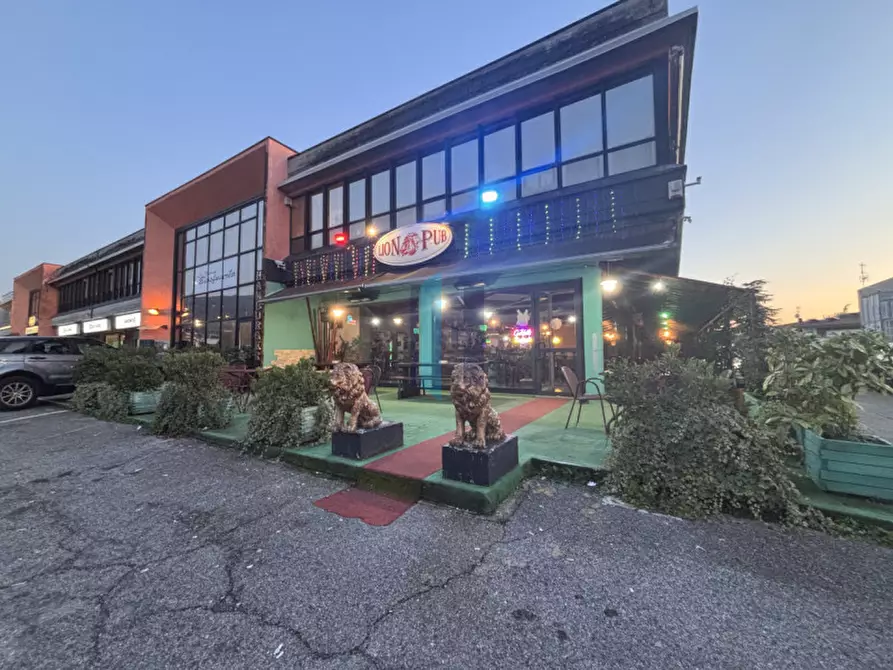 Immagine 37 di Attività commerciale in vendita  in Via Caporalino a Cellatica