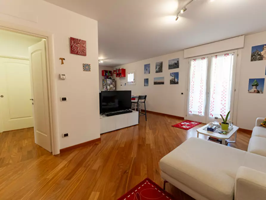 Immagine 1 di Appartamento in vendita  in Via Isacco Newton a Padova