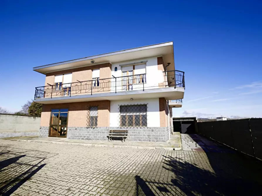 Immagine 1 di Casa indipendente in vendita  in strada provinciale 122 carmagnola- cambiano a Cambiano