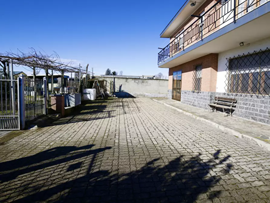 Immagine 3 di Casa indipendente in vendita  in strada provinciale 122 carmagnola- cambiano a Cambiano