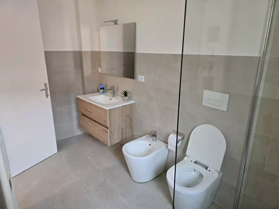 Immagine 14 di Appartamento in vendita  in Via Principe Umberto a Este