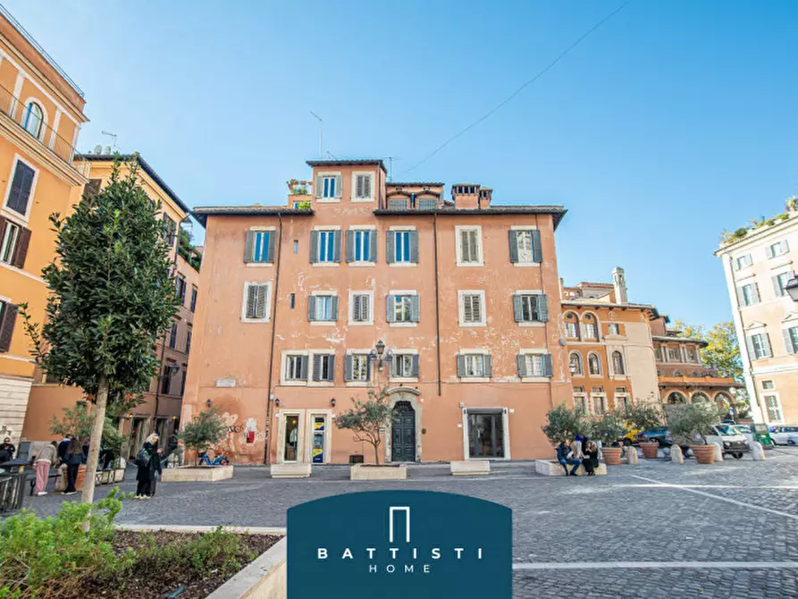 Immagine 1 di Appartamento in vendita  in Piazza di San Salvatore in Lauro a Roma