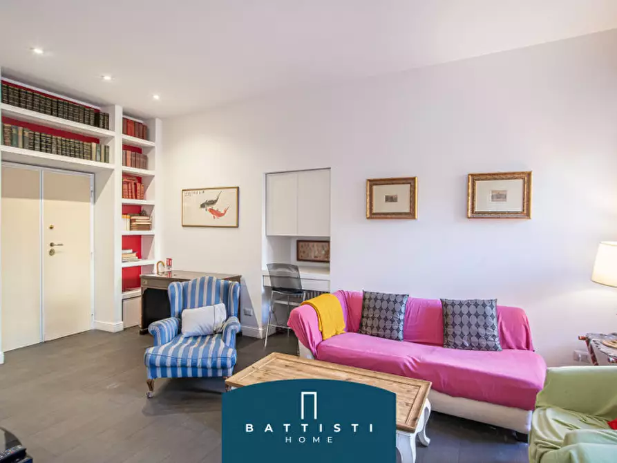 Immagine 7 di Appartamento in vendita  in Piazza di San Salvatore in Lauro a Roma