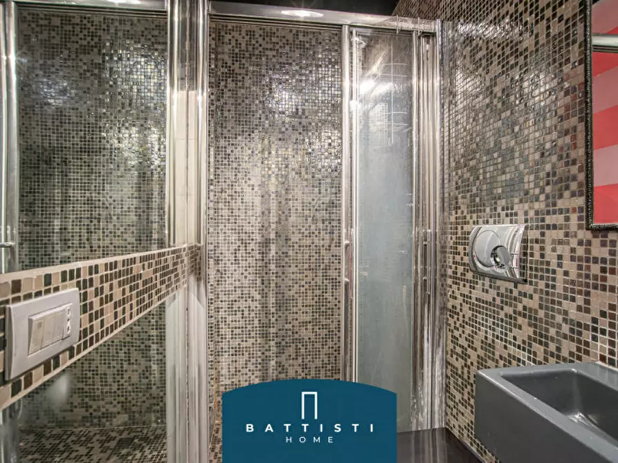 Immagine 31 di Appartamento in vendita  in Piazza di San Salvatore in Lauro a Roma