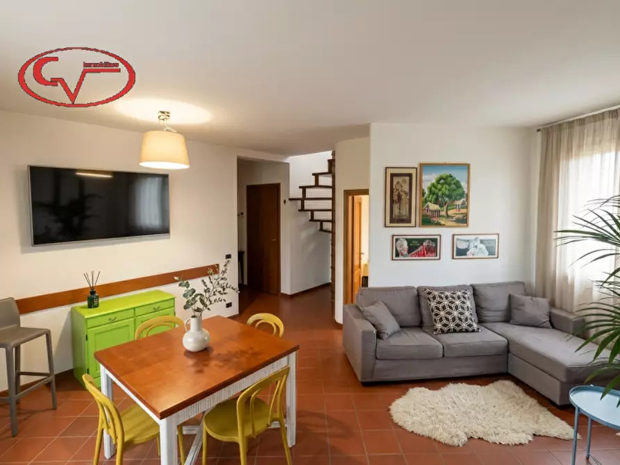 Immagine 3 di Appartamento in vendita  in via caboto a Montevarchi