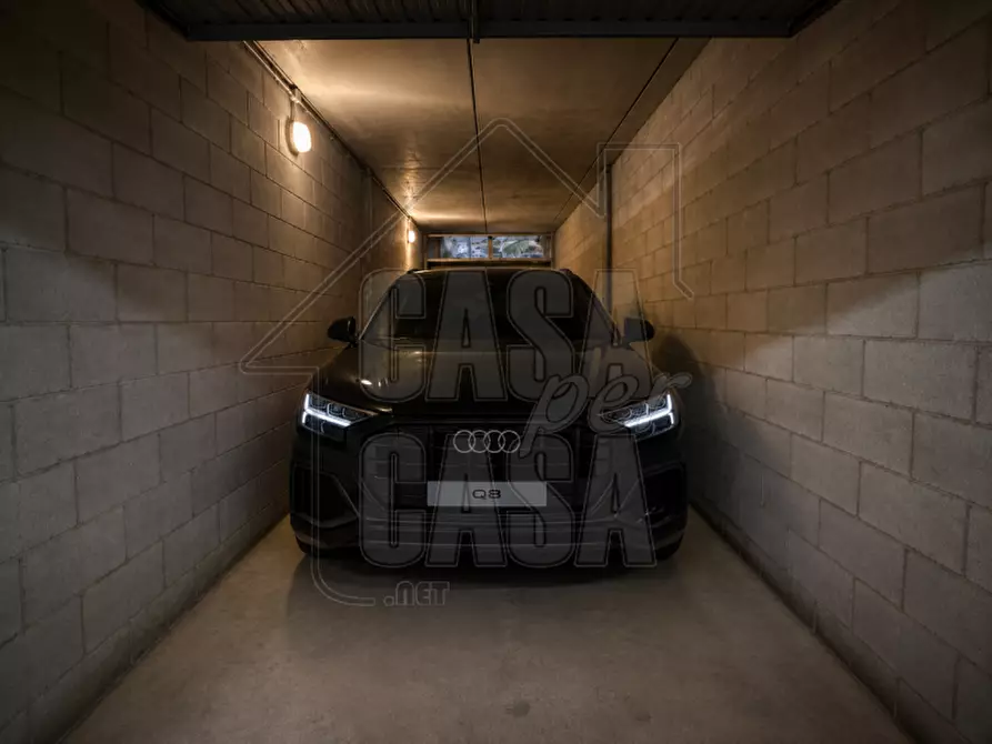 Immagine 2 di Garage in vendita  in Via Trieste a Padova
