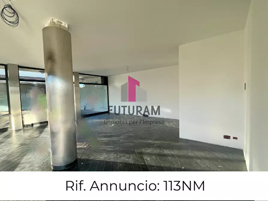 Immagine 1 di Negozio in vendita  in VIA ROMA 1 a Saccolongo