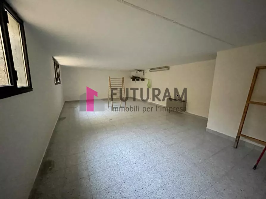 Immagine 2 di Negozio in vendita  in VIA ROMA 1 a Saccolongo