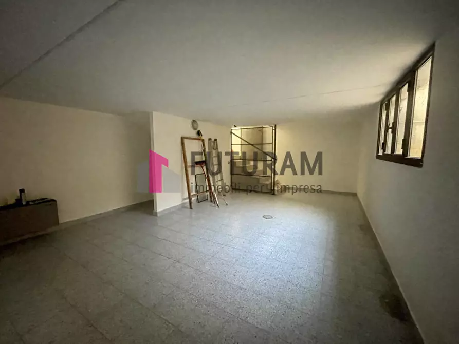 Immagine 3 di Negozio in vendita  in VIA ROMA 1 a Saccolongo