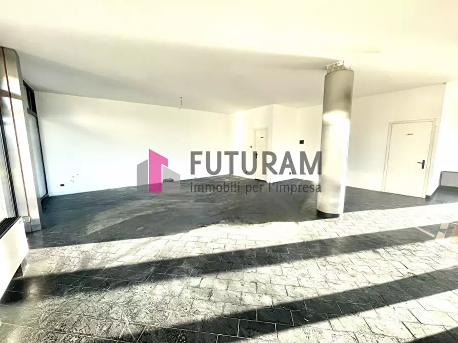 Immagine 5 di Negozio in vendita  in VIA ROMA 1 a Saccolongo