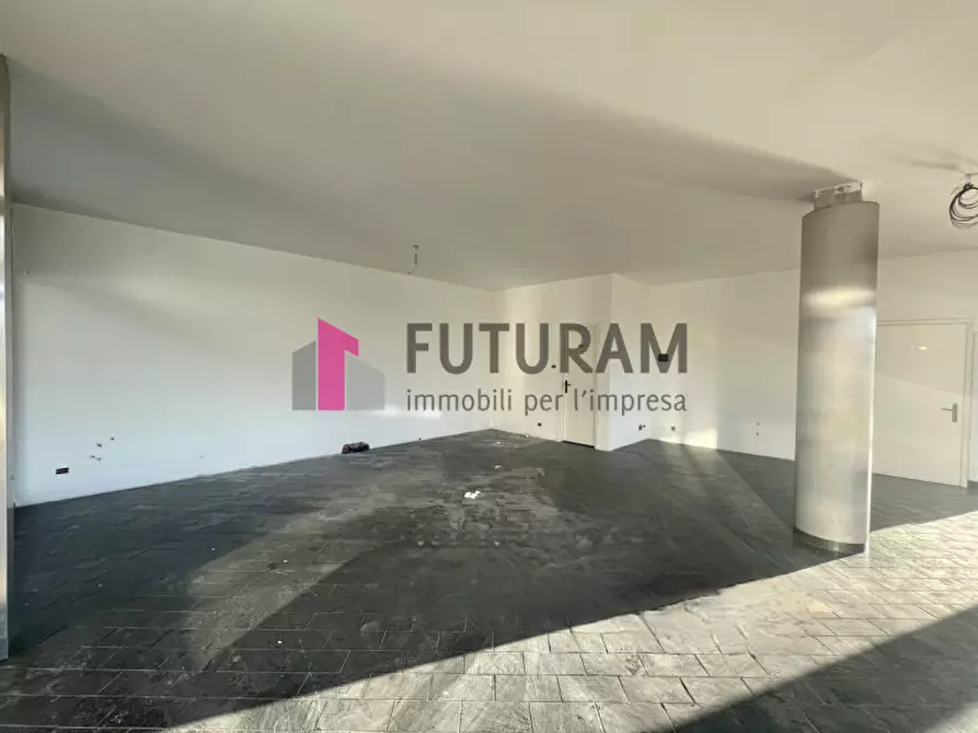 Immagine 12 di Negozio in vendita  in VIA ROMA 1 a Saccolongo