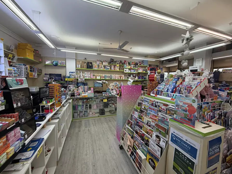 Immagine 6 di Negozio in vendita  in Via Giorgione a Albignasego