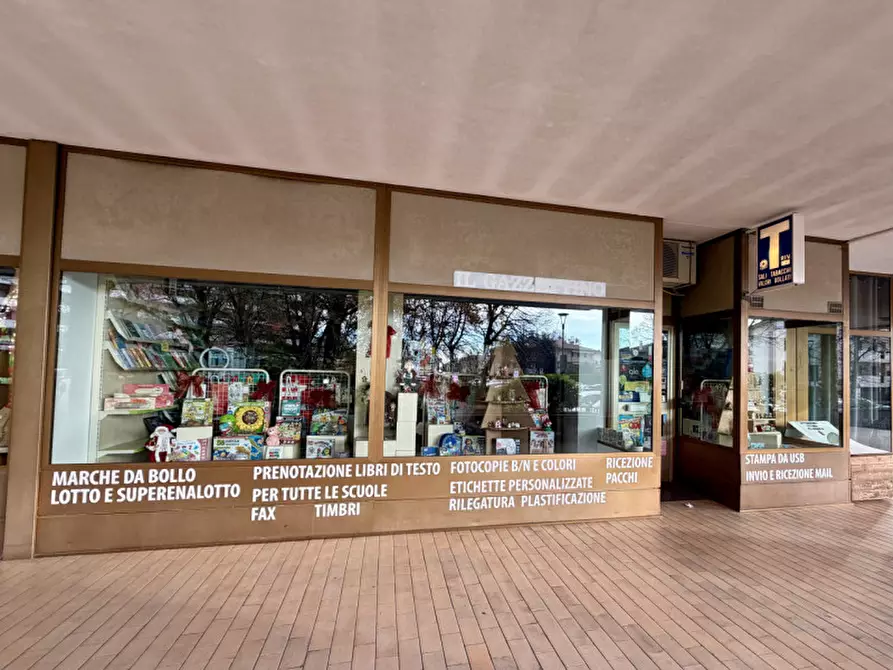Immagine 9 di Negozio in vendita  in Via Giorgione a Albignasego