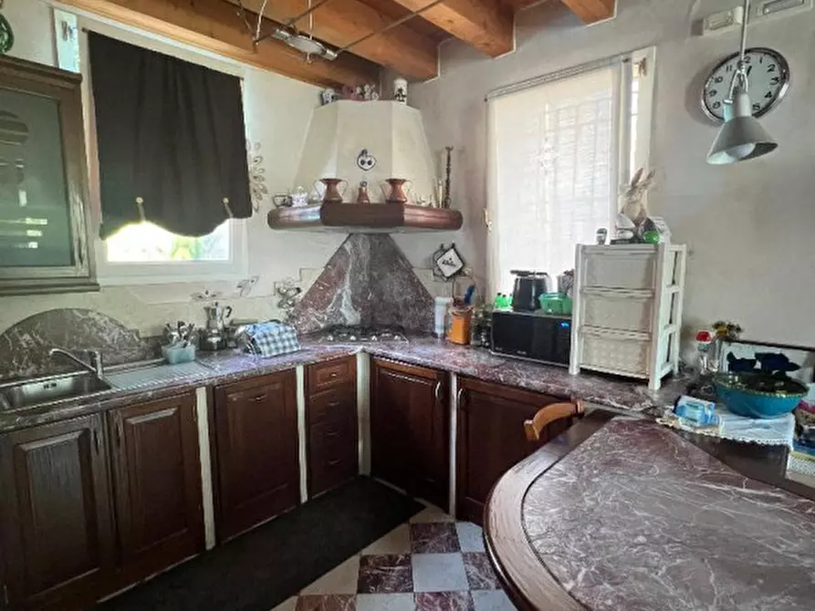 Immagine 3 di Villetta a schiera in vendita  a Bassano Del Grappa